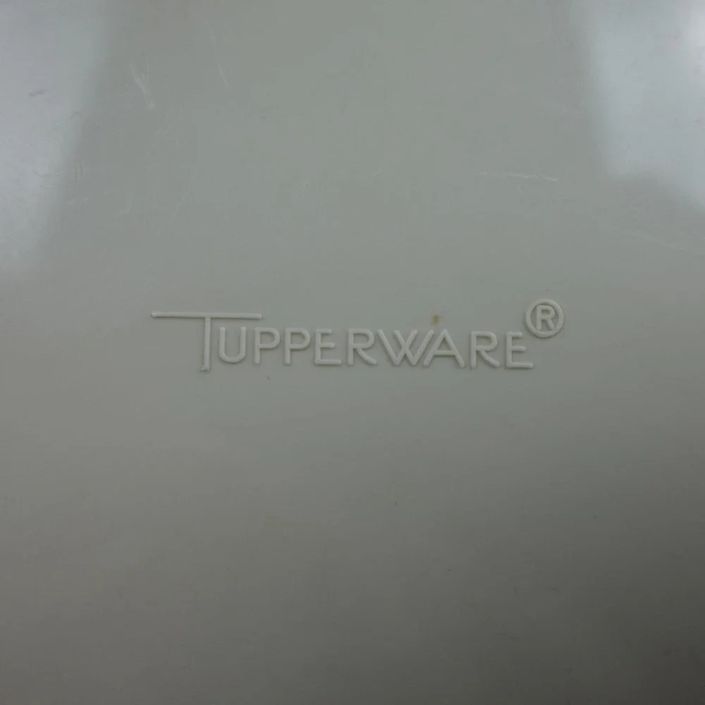 Tupperware Divide-A-Rack Pie and Cake Stacker Tray Almond Cream 1866-7